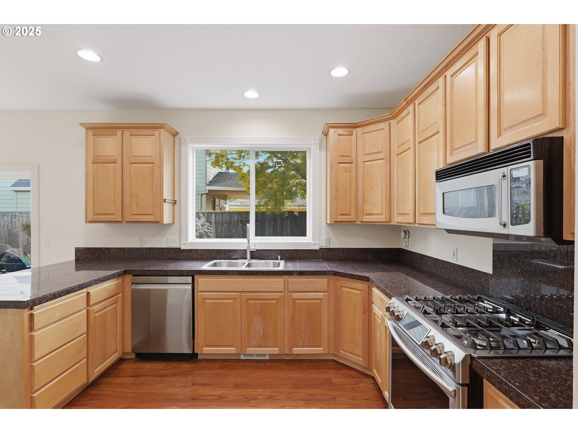 7222 North Olin Avenue Portland, OR 97203 - Photo 15 of 41