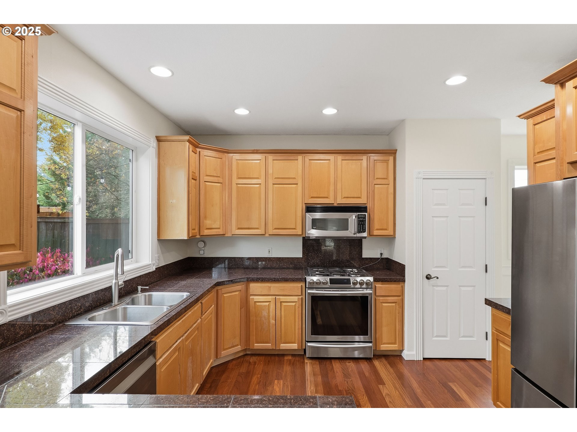 7222 North Olin Avenue Portland, OR 97203 - Photo 17 of 41