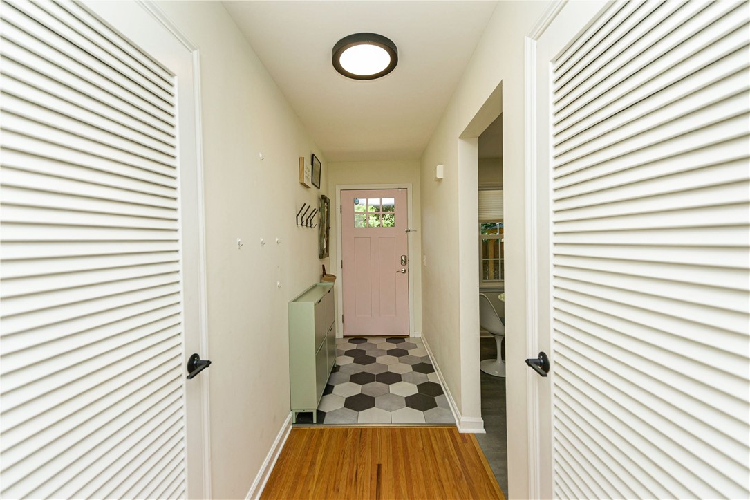 23 French Road Pittsford, NY 14618 - Photo 11 of 46