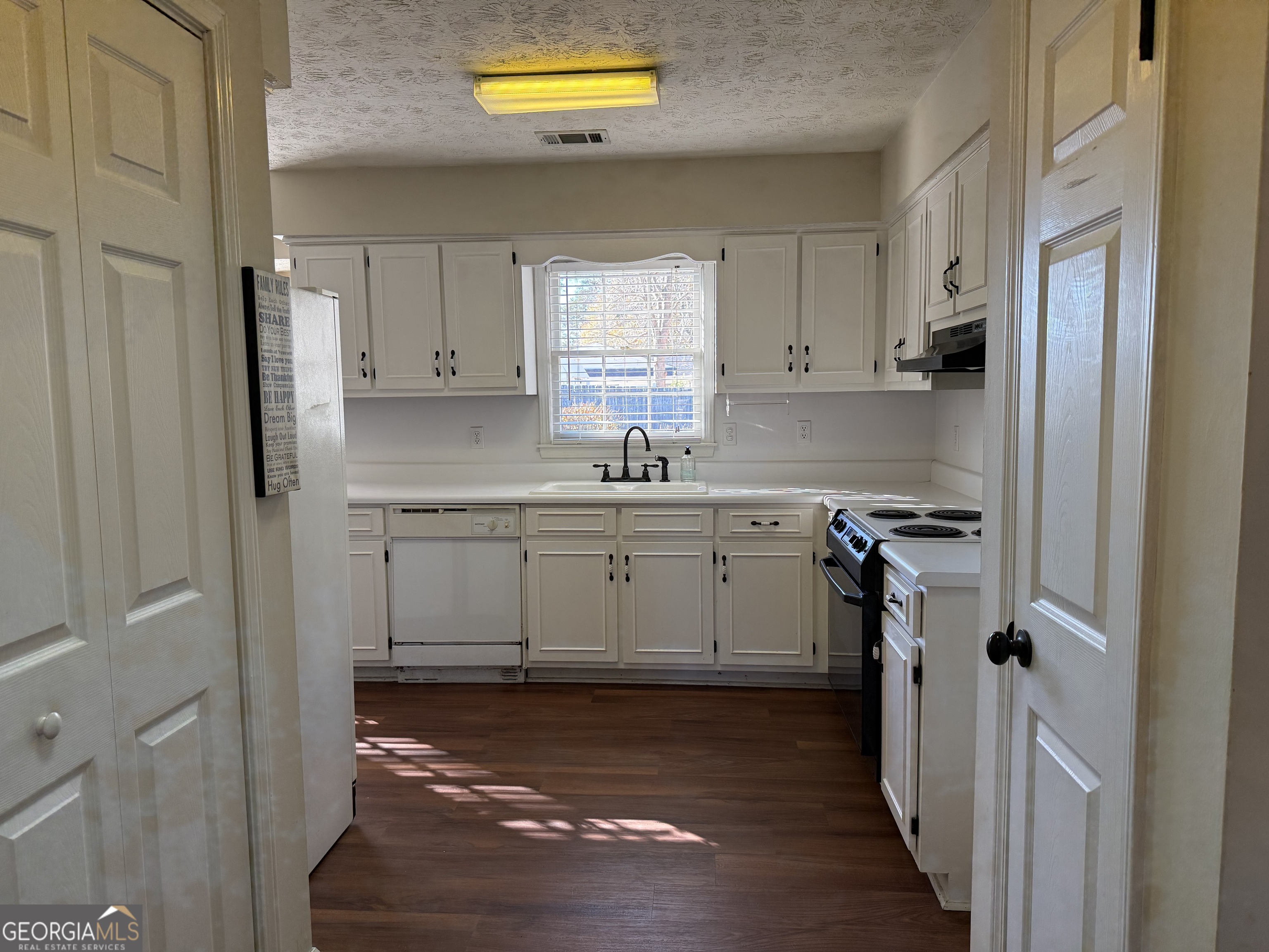 2703 19th Court Valley, AL 36854 - Photo 8 of 41