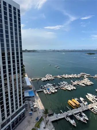 $3,000 | 555 Northeast 15th Street, Unit 23D, Miami, FL 33132