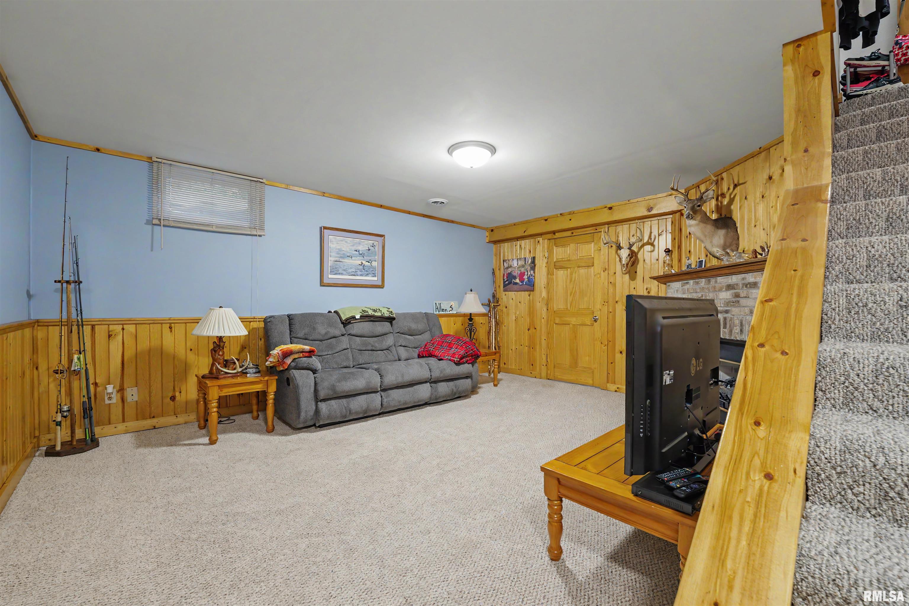 213 Woodlawn Road Lincoln, IL 62656 - Photo 22 of 36