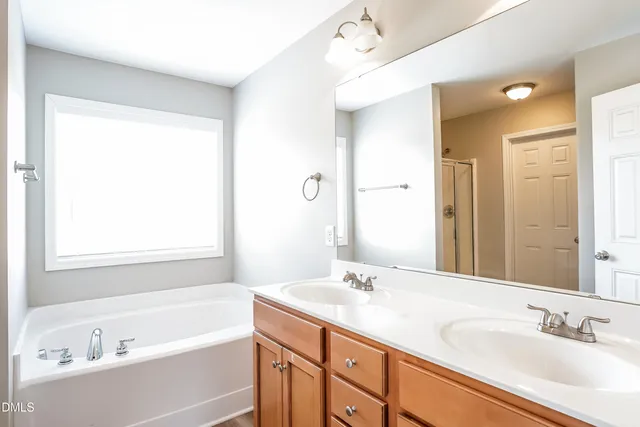 $2,195 | 26 Steep Hill Court, Smithfield, NC 27577