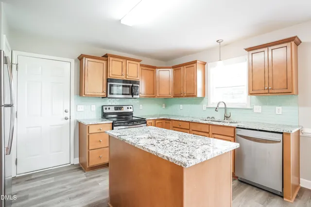 $2,195 | 26 Steep Hill Court, Smithfield, NC 27577