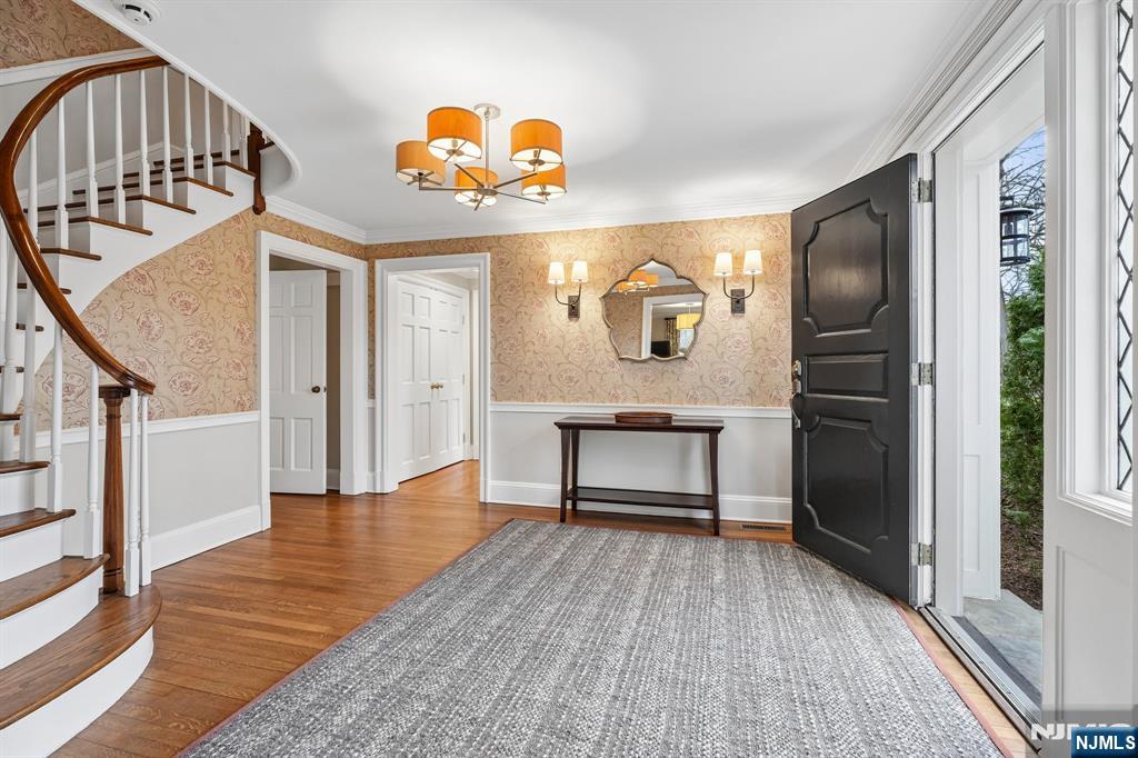 70 Yantacaw Brook Road Montclair, NJ 07043 - Photo 5 of 49