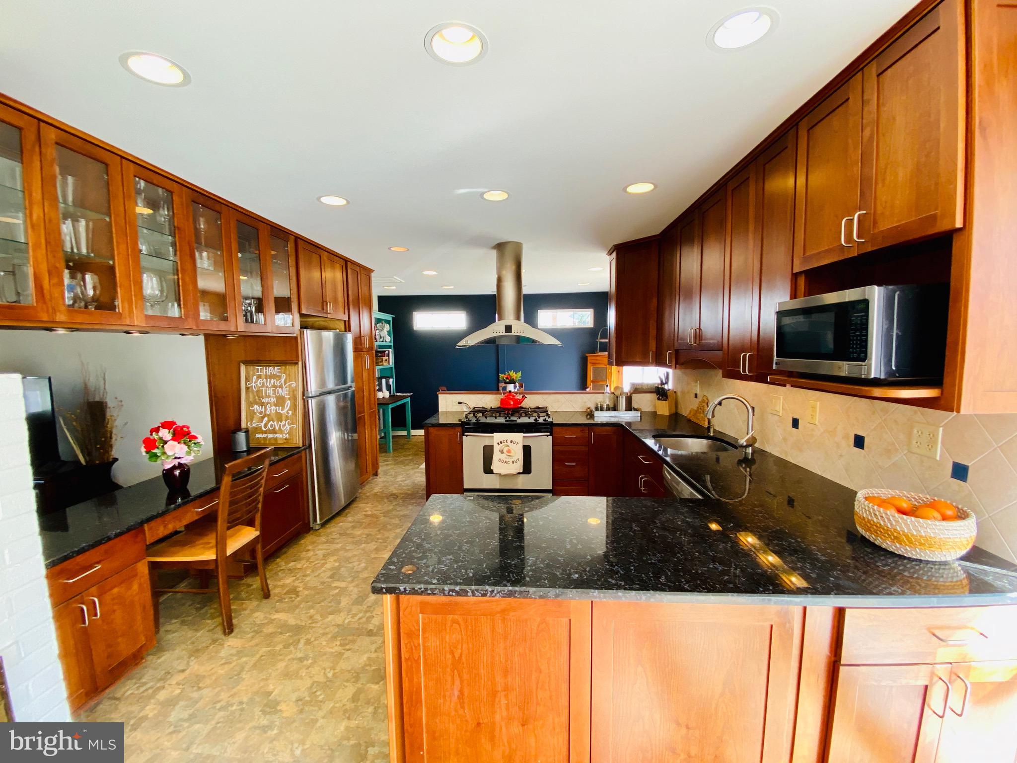 5946 Atteentee Road Springfield, VA 22150 - Photo 13 of 42 Look at this gorgeous kitchen! What a dream!!