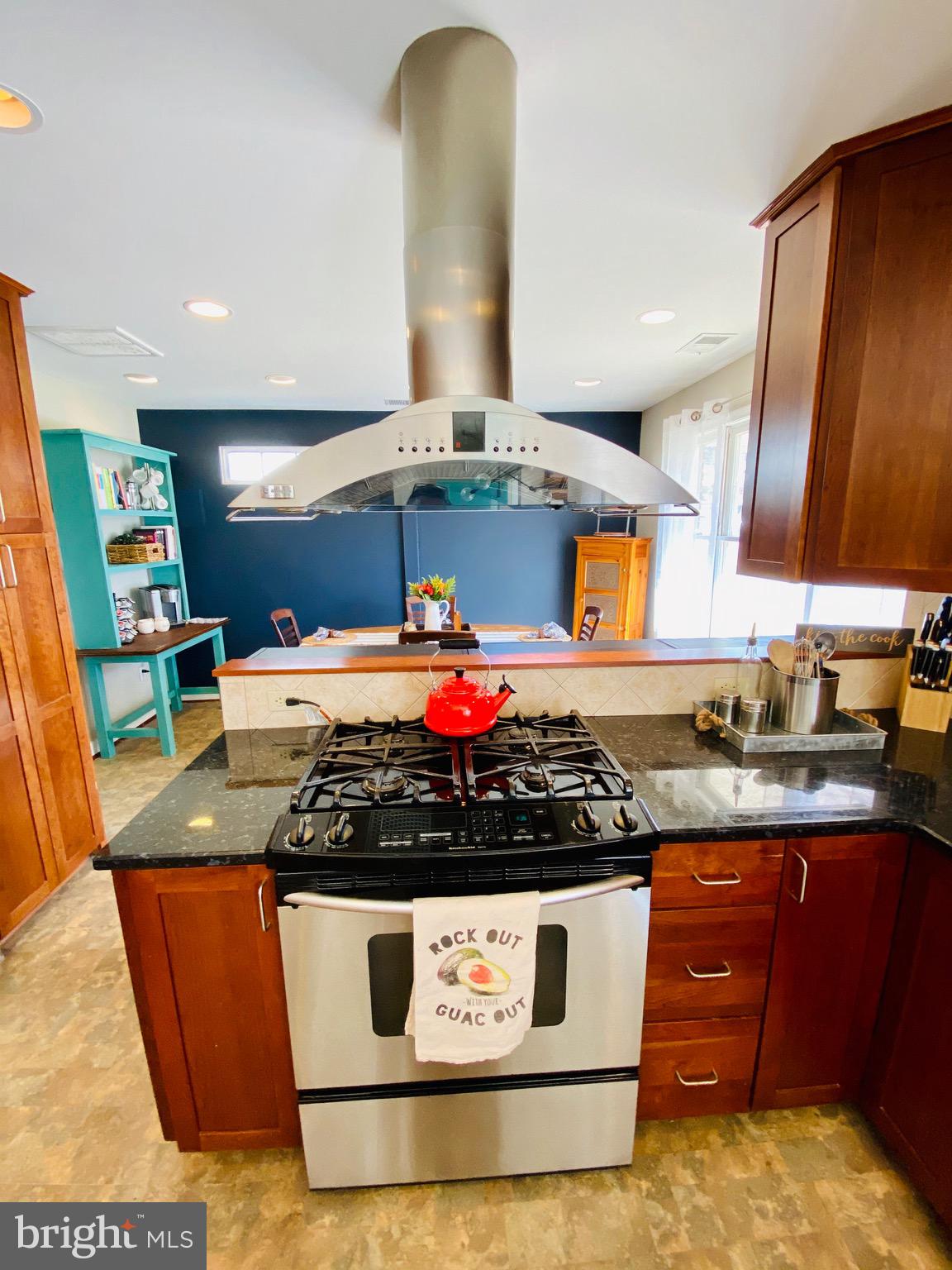 5946 Atteentee Road Springfield, VA 22150 - Photo 15 of 42 Amazing cooking in this kitchen