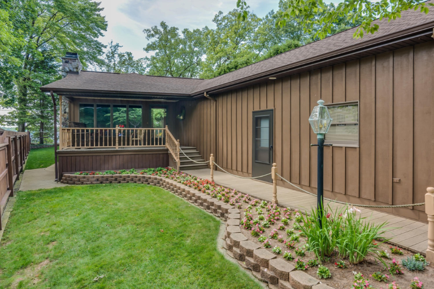 51006 3rd Street Dowagiac, MI 49047 - Photo 3 of 45 51006 3rd St Dowagiac MI 49047-large-003