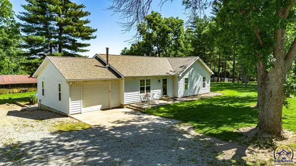 $422,000 | 2664 27th Street, Topeka, KS 66617