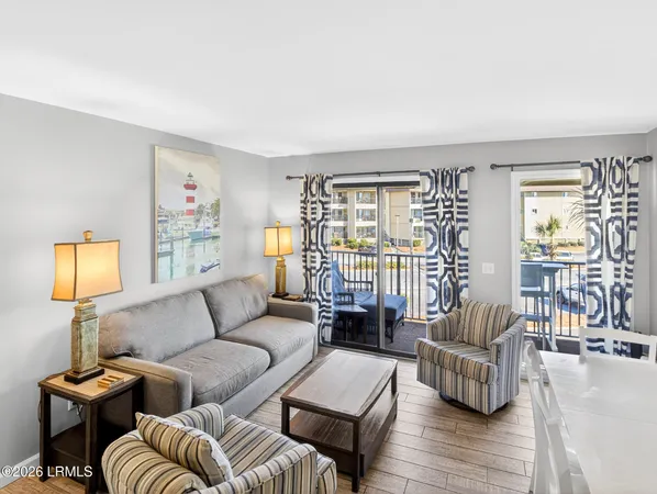 $295,000 | 40 Folly Field Road, Unit 215B, Hilton Head Island, SC 29928
