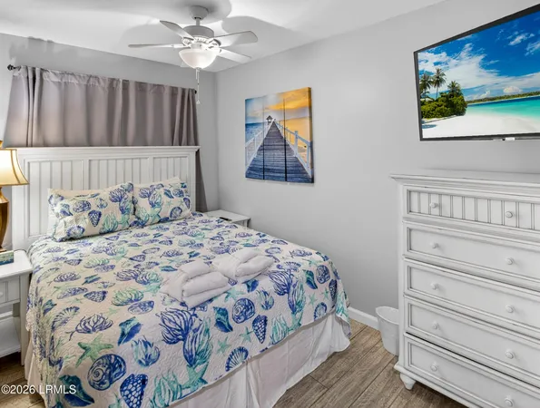 $295,000 | 40 Folly Field Road, Unit 215B, Hilton Head Island, SC 29928