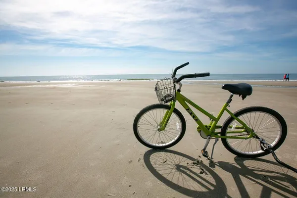 $295,000 | 40 Folly Field Road, Unit 215B, Hilton Head Island, SC 29928