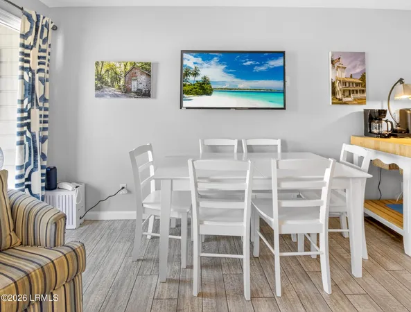 $295,000 | 40 Folly Field Road, Unit 215B, Hilton Head Island, SC 29928