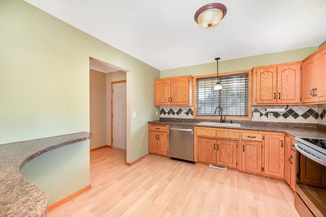 $385,000 | 335 Bluestem Avenue, Shakopee, MN 55379