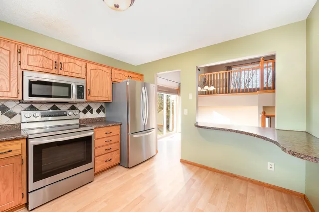 $385,000 | 335 Bluestem Avenue, Shakopee, MN 55379