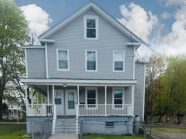 $2,500 | 155 Cedar Street, Unit 1, Framingham, MA 01702