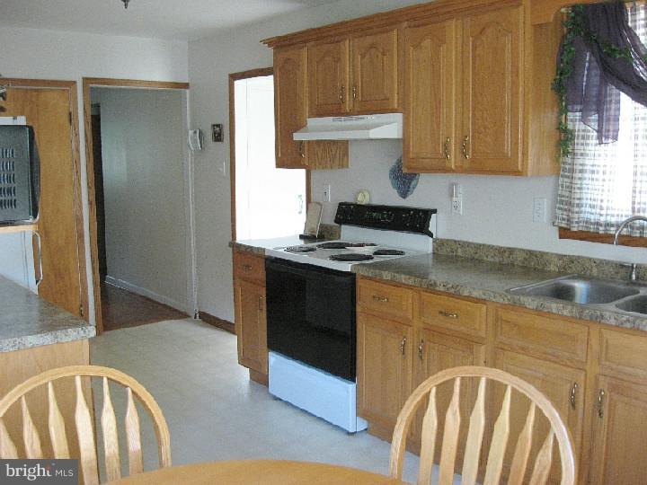 113 West Tomlin Station Road Mickleton, NJ 08056 - Photo 10 of 25