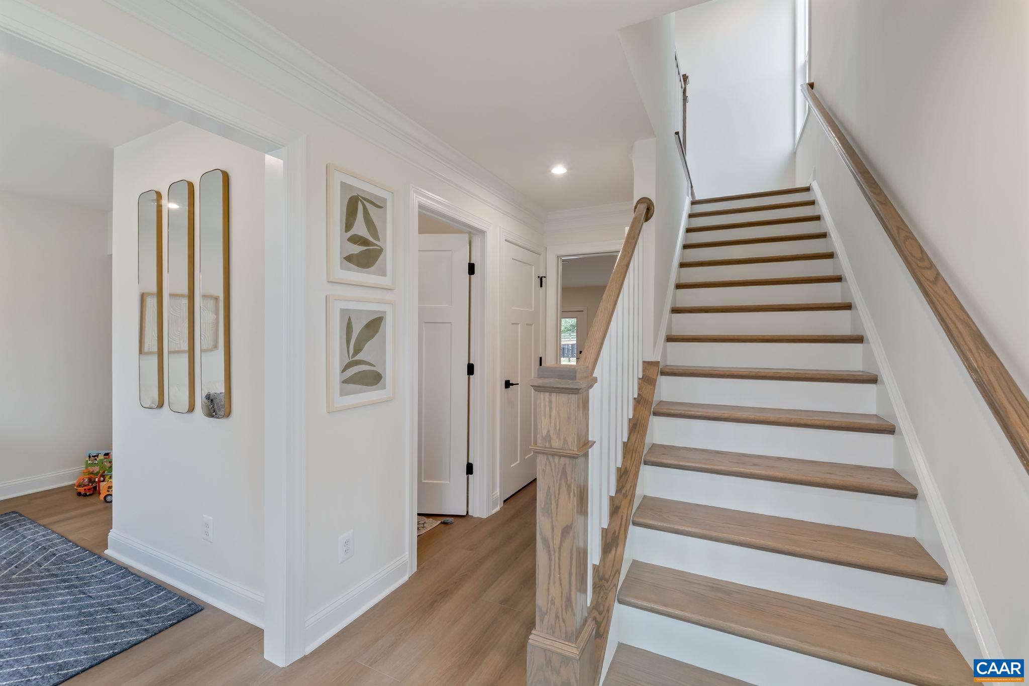 7 Ryan Way Charlottesville, VA 22911 - Photo 4 of 38