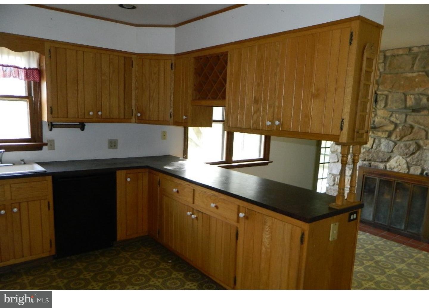 110 Dise Road Pottstown, PA 19465 - Photo 4 of 23
