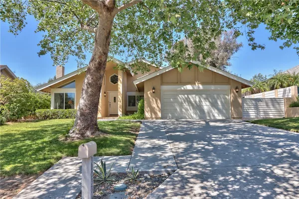 $725,000 | 30233 Villa Alturas Drive, Temecula, CA 92592