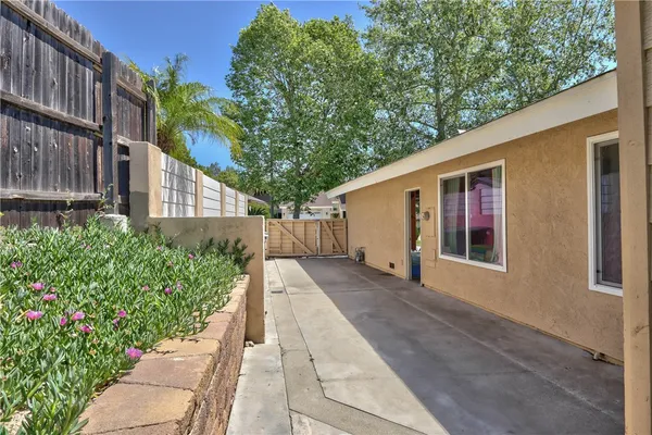 $725,000 | 30233 Villa Alturas Drive, Temecula, CA 92592