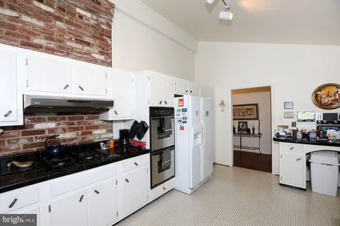$1,725,000 | 6900 Heatherhill Road, Bethesda, MD 20817