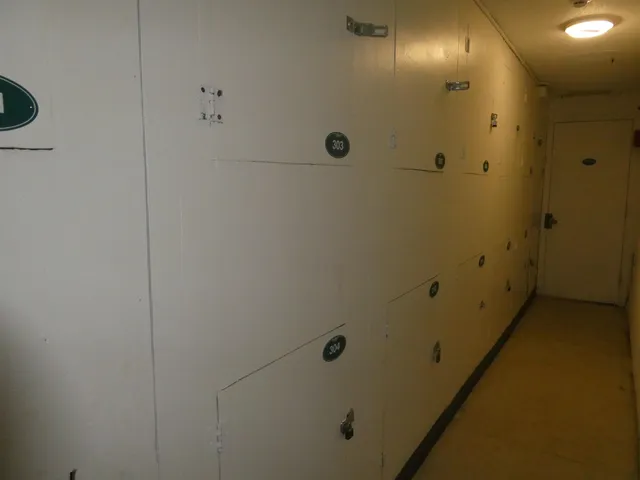 $179,900 | 127 English Village Road, Unit 302, Manchester, NH 03102