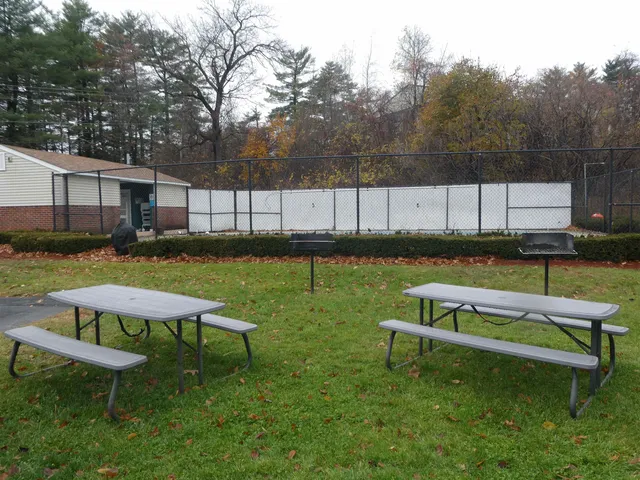 $179,900 | 127 English Village Road, Unit 302, Manchester, NH 03102