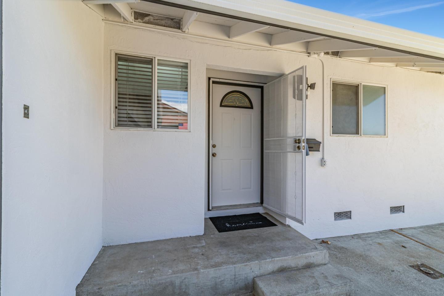 2319 Cimarron Drive Santa Clara, CA 95051 - Photo 5 of 42 a view of small space
