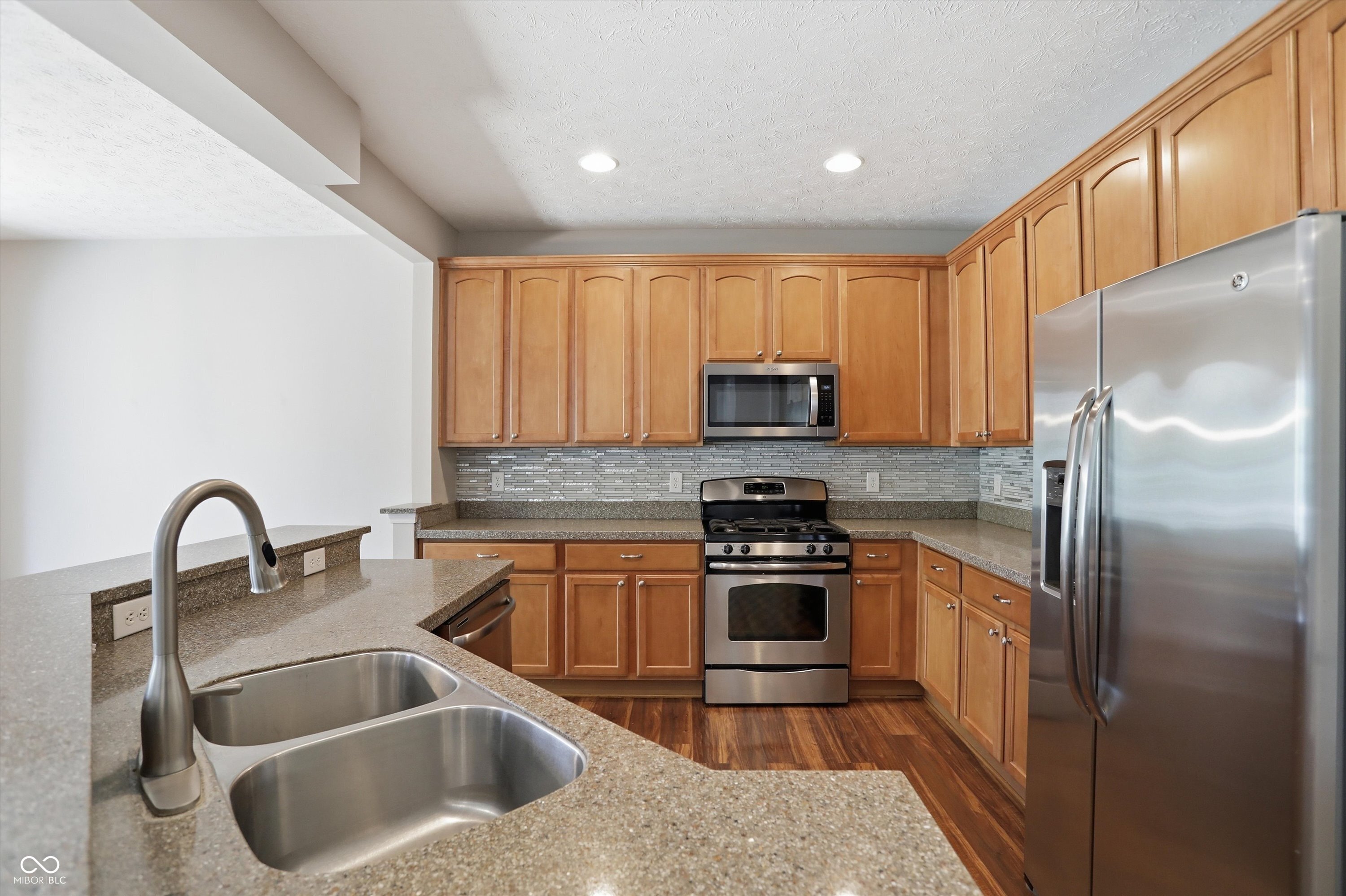 13042 Ratliff Run Fishers, IN 46037 - Photo 15 of 49