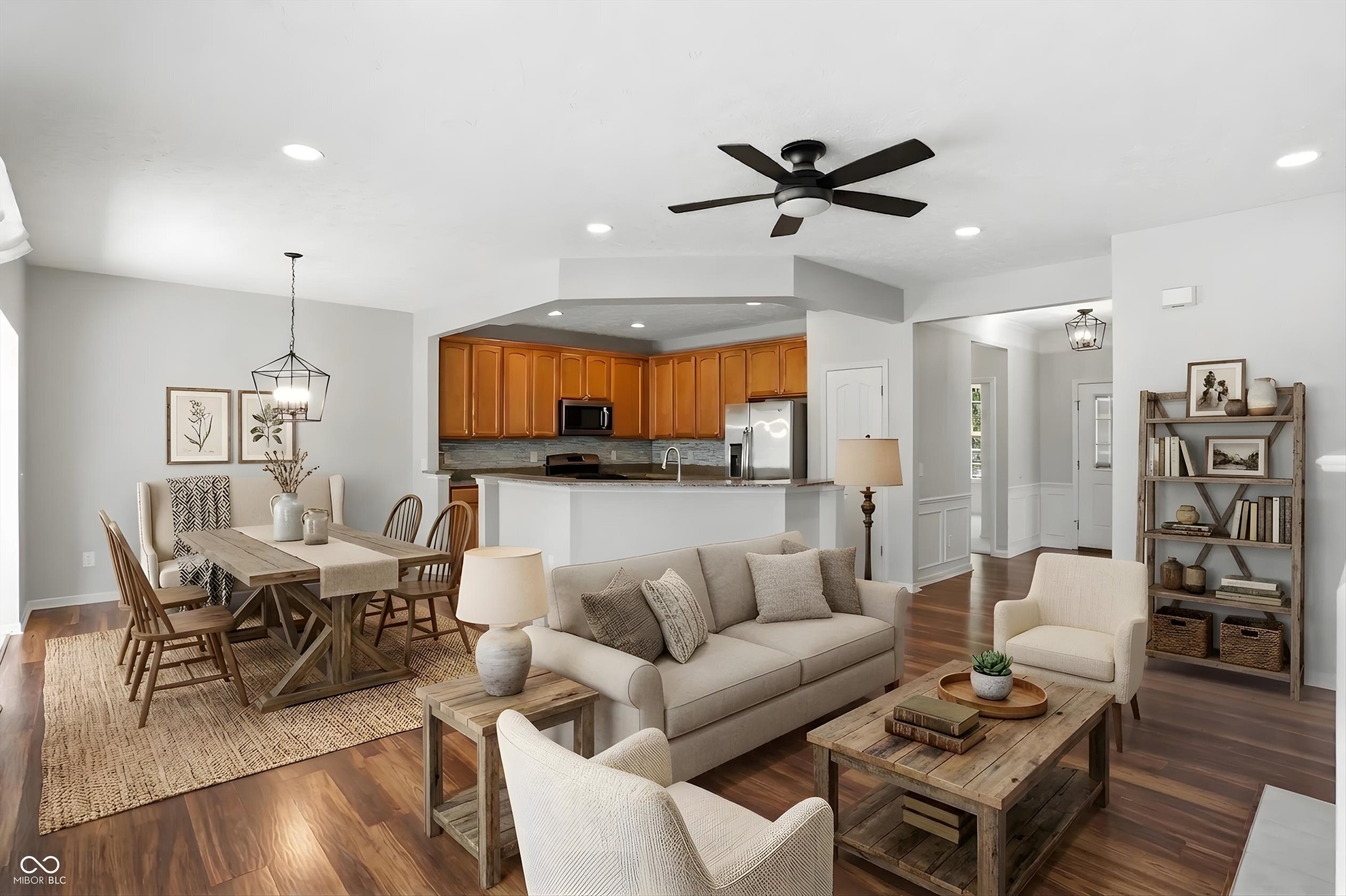 13042 Ratliff Run Fishers, IN 46037 - Photo 4 of 49