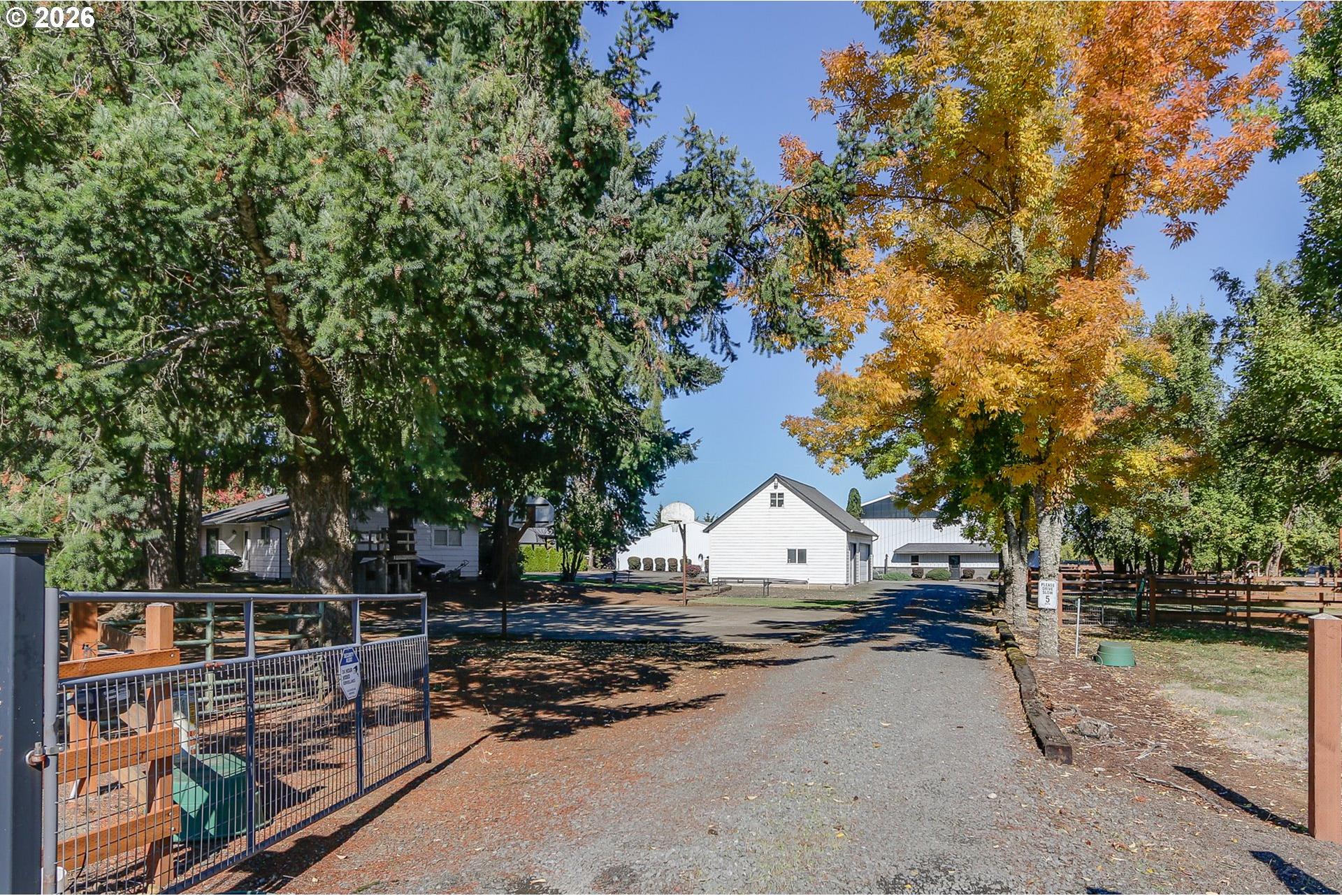 33455 Howe Lane Creswell, OR 97426 - Photo 7 of 34 Gallery Image 7