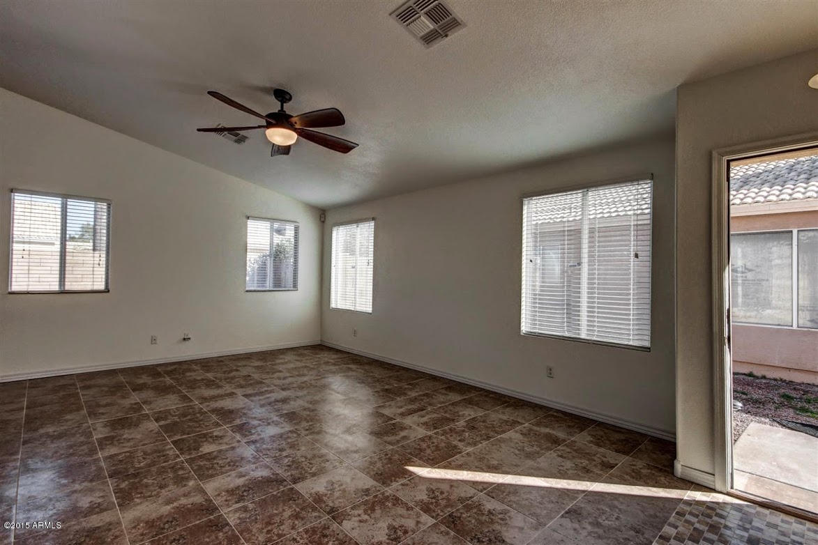1810 West Renaissance Avenue Apache Junction, AZ 85120 - Photo 3 of 20 3 - Large family room