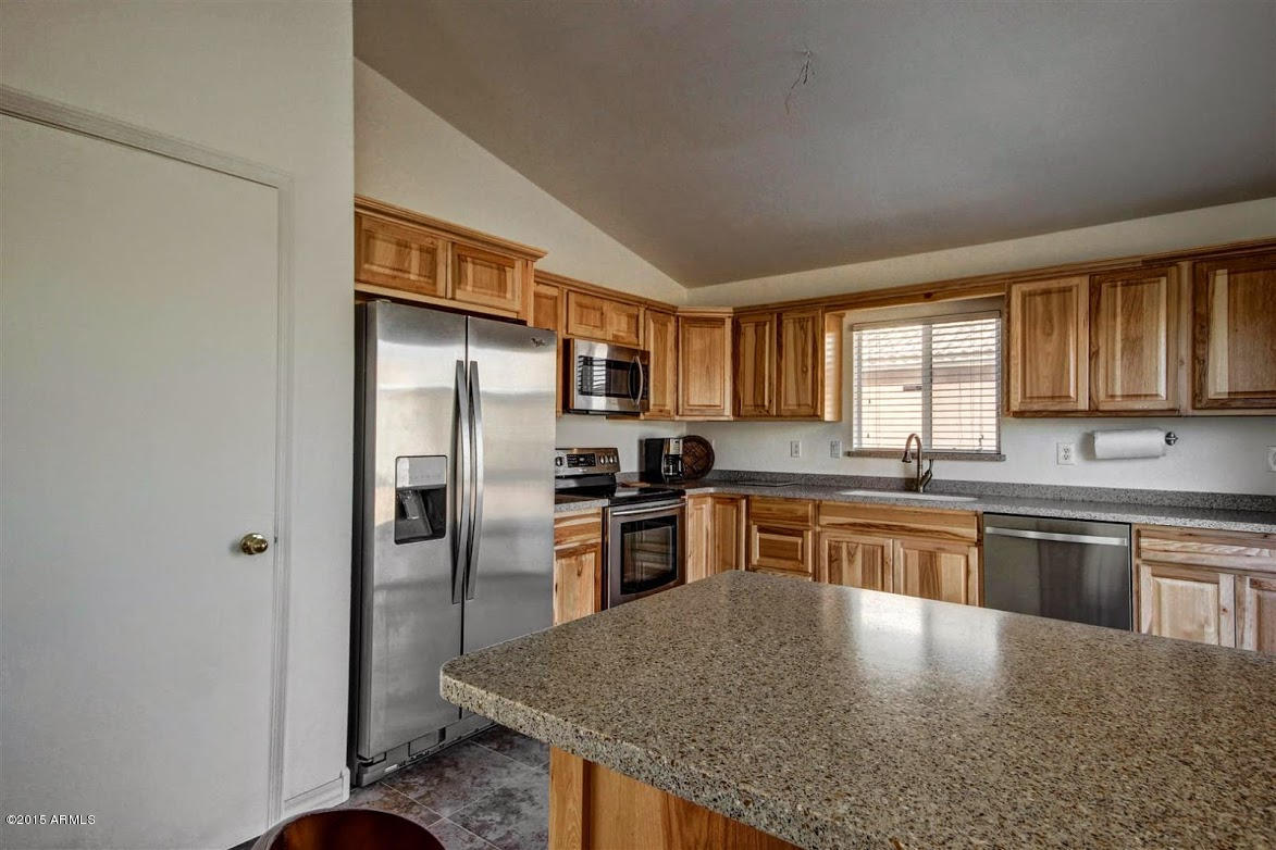 1810 West Renaissance Avenue Apache Junction, AZ 85120 - Photo 7 of 20 7 - New Stainless Steel Appliances