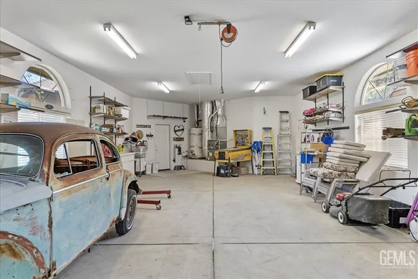 $695,000 | Undisclosed Address, Tehachapi, CA 93561