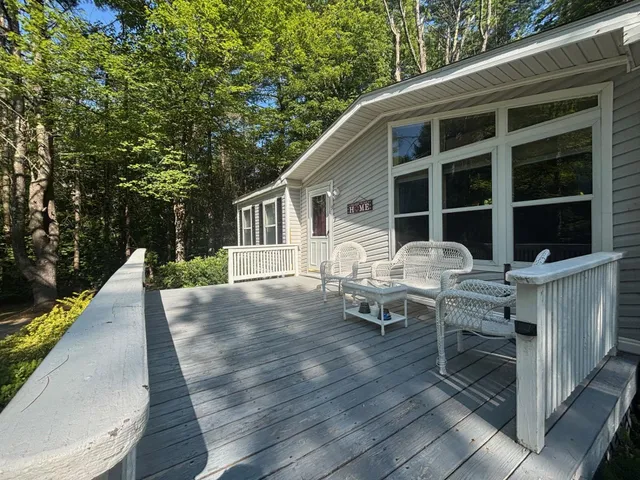 $2,100 | 9 Westbury Road, Meredith, NH 03253