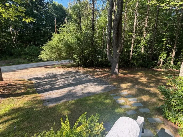 $2,100 | 9 Westbury Road, Meredith, NH 03253