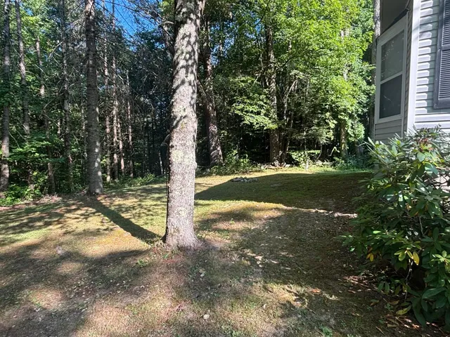 $2,100 | 9 Westbury Road, Meredith, NH 03253