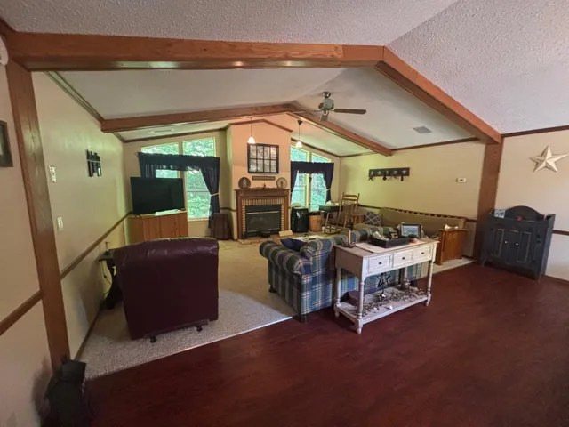 $2,100 | 9 Westbury Road, Meredith, NH 03253