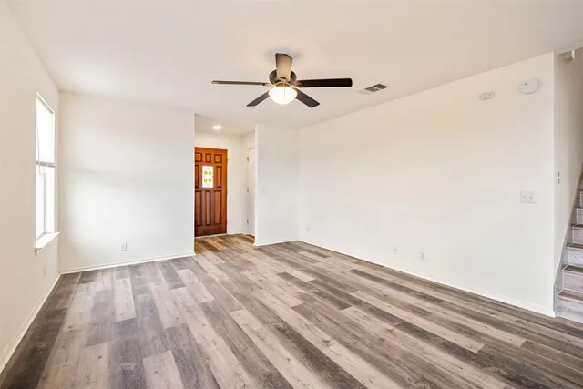 $1,945 | 104 Pond Way, Hutto, TX 78634