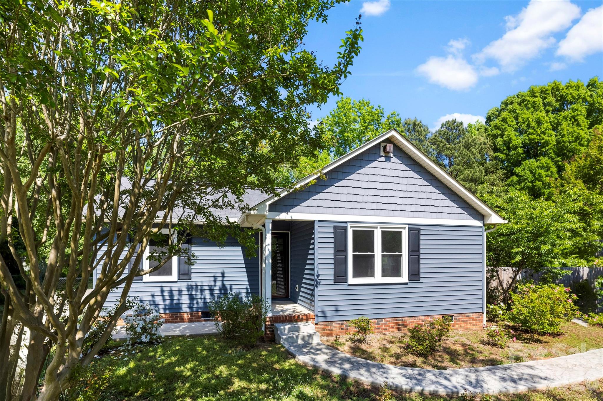 240 East Old Limestone Road York, SC 29745 - Photo 4 of 28 Gallery Image 4