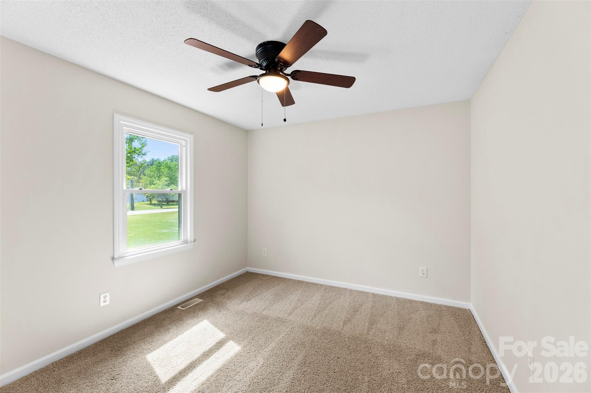 240 East Old Limestone Road York, SC 29745 - Photo 7 of 28 Gallery Image 7