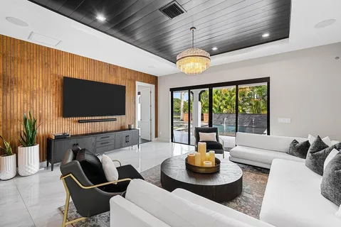 $2,500,000 | 3019 Gin Berry Way, West Palm Beach, FL 33401