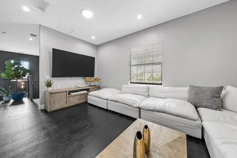 $2,500,000 | 3019 Gin Berry Way, West Palm Beach, FL 33401