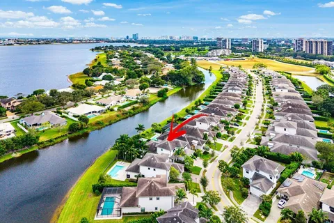 $2,500,000 | 3019 Gin Berry Way, West Palm Beach, FL 33401