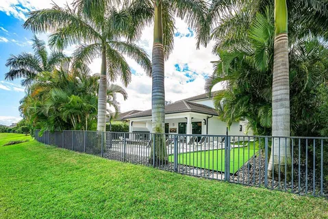 $2,500,000 | 3019 Gin Berry Way, West Palm Beach, FL 33401