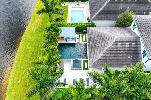 $2,500,000 | 3019 Gin Berry Way, West Palm Beach, FL 33401