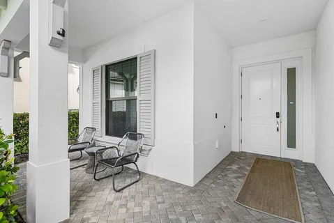 $2,500,000 | 3019 Gin Berry Way, West Palm Beach, FL 33401