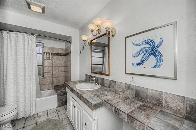 $599,900 | 3511 Southeast 18th Place, Cape Coral, FL 33904