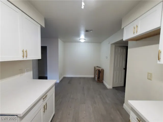 $790 | 2451 North Rainbow Boulevard, Unit 1038, Las Vegas, NV 89108